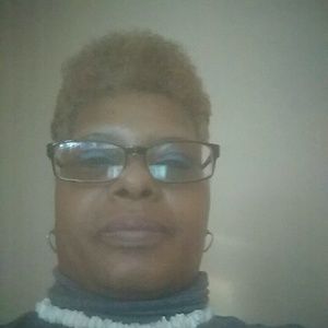 Meet your Posher, Sharron